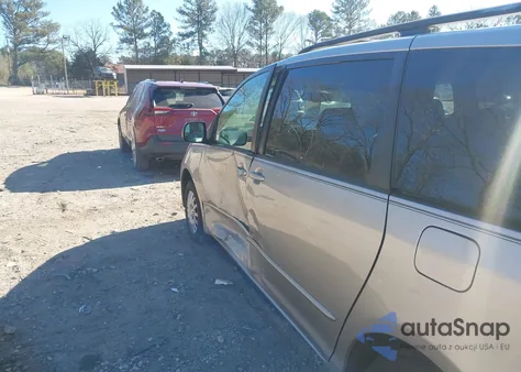 2004 Toyota Sienna Le z USA, uszkodzony, nr VIN 5TDZA23C74S029875